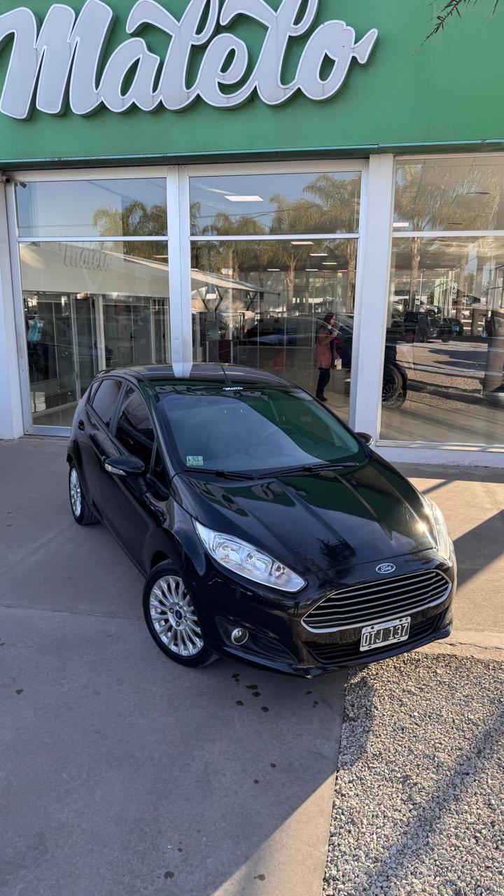 FORD - FIESTA  KINETIC  1.6  SE - MANUAL  - 2015